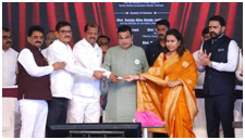 Inaugurates and lays foundation stones for National Highways projects in Maharashtra