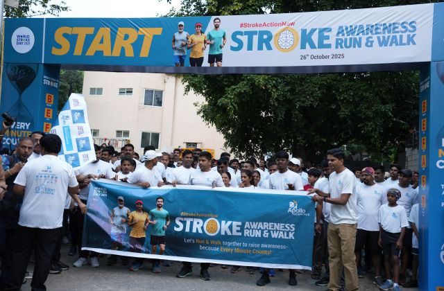 Stroke-Awareness-Run-Walk-Organized-by-Apollo-Hospitals-at-Kittur-Rani-Chennamma-Stadium-in-Jayanagar-Today-Morning.jpg
